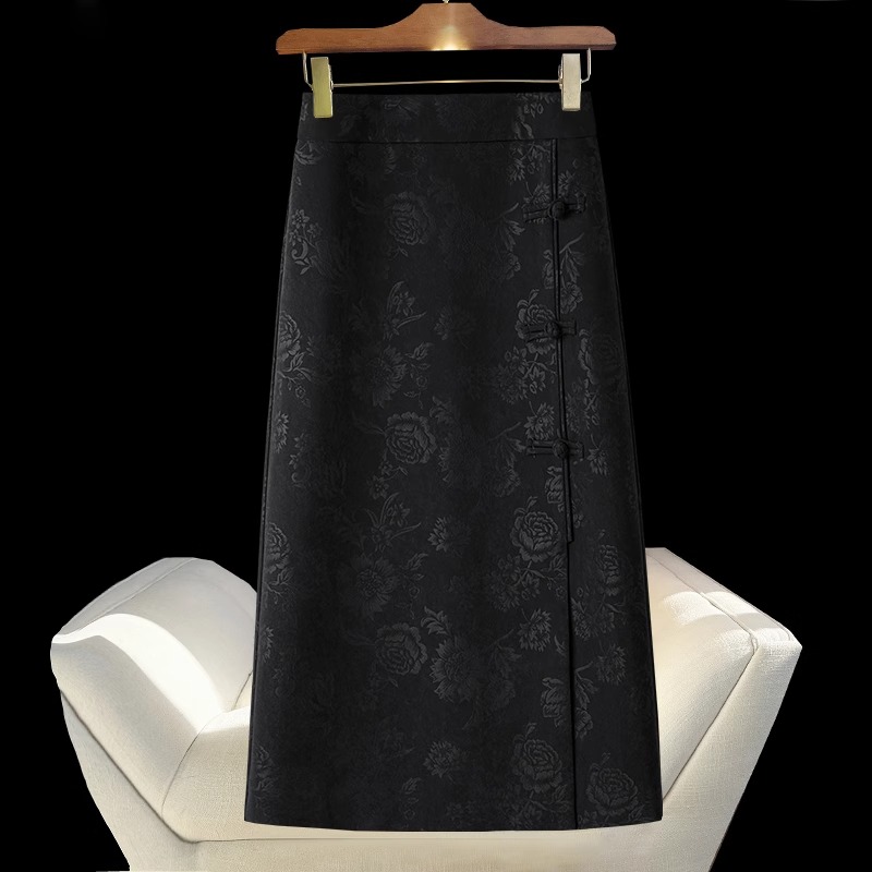 新中式轻国风半身裙女2025新款春秋季气质提花A字复古盘扣包臀裙