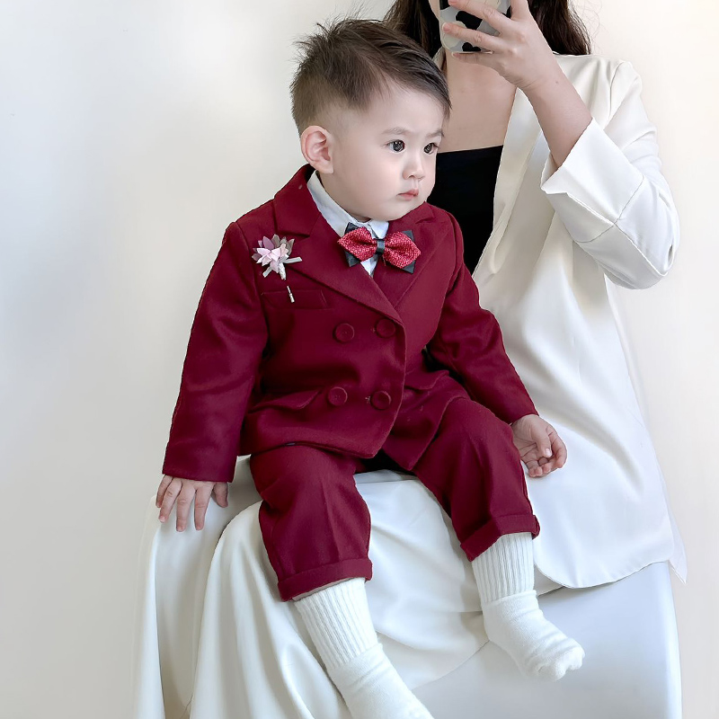 高端男宝宝周岁宴礼服英伦风花童婚礼小男孩生日儿童西装套装男童