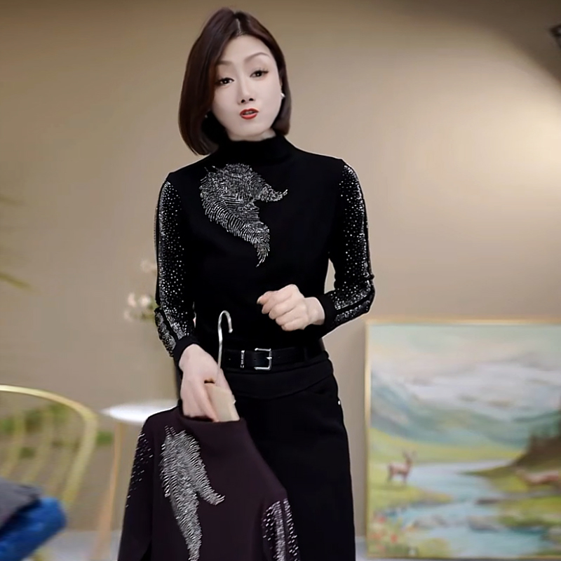 双面绒烫钻打底衫保暖长袖T恤时尚百搭气质显瘦女士洋气小衫新款