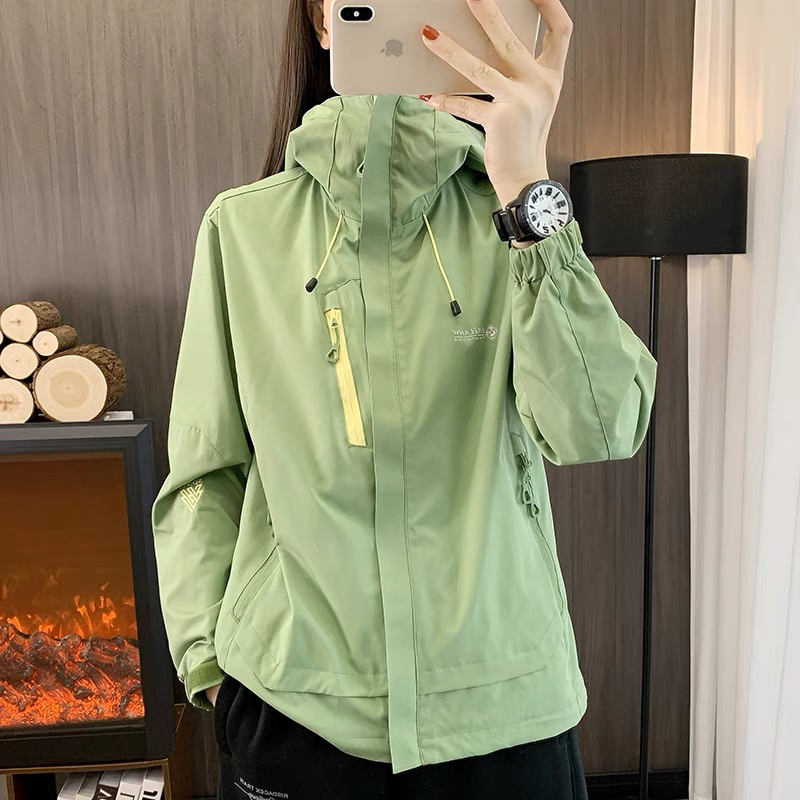 2025春秋防风冲锋衣新款防水外套女登山服透气运动休闲开衫上衣服