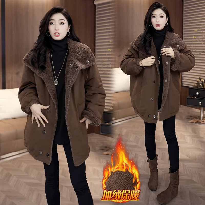 2025年冬季新款时髦加绒加厚短外套女休闲百搭皮毛一体中长款上衣