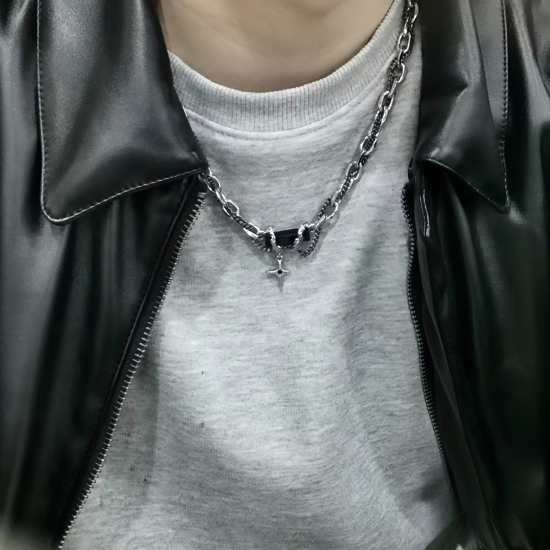 钛钢项链 小众潮流百搭ins男女嘻哈锁骨链高级感暗黑坠链时尚饰品