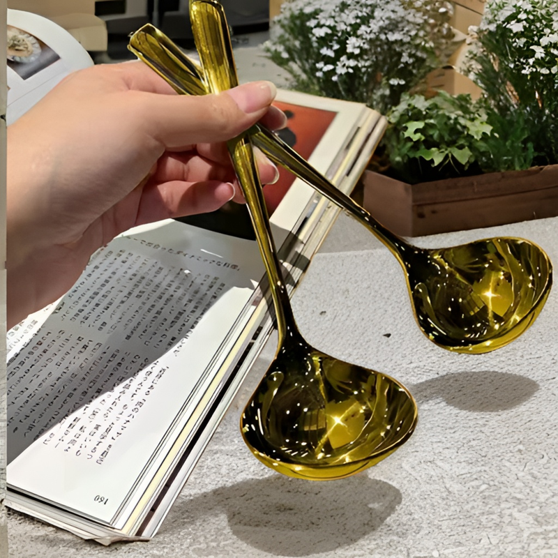 加厚不锈钢韩式勺子家用大汤勺嗦粉喝汤吃面加深大头勺【拍一发二】