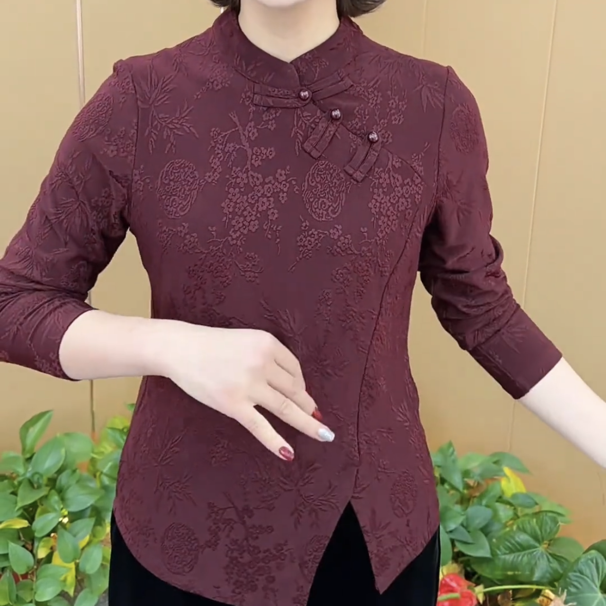 秋季新款时尚圆领提花复古盘扣设计感气质显瘦长袖上衣女气质百搭