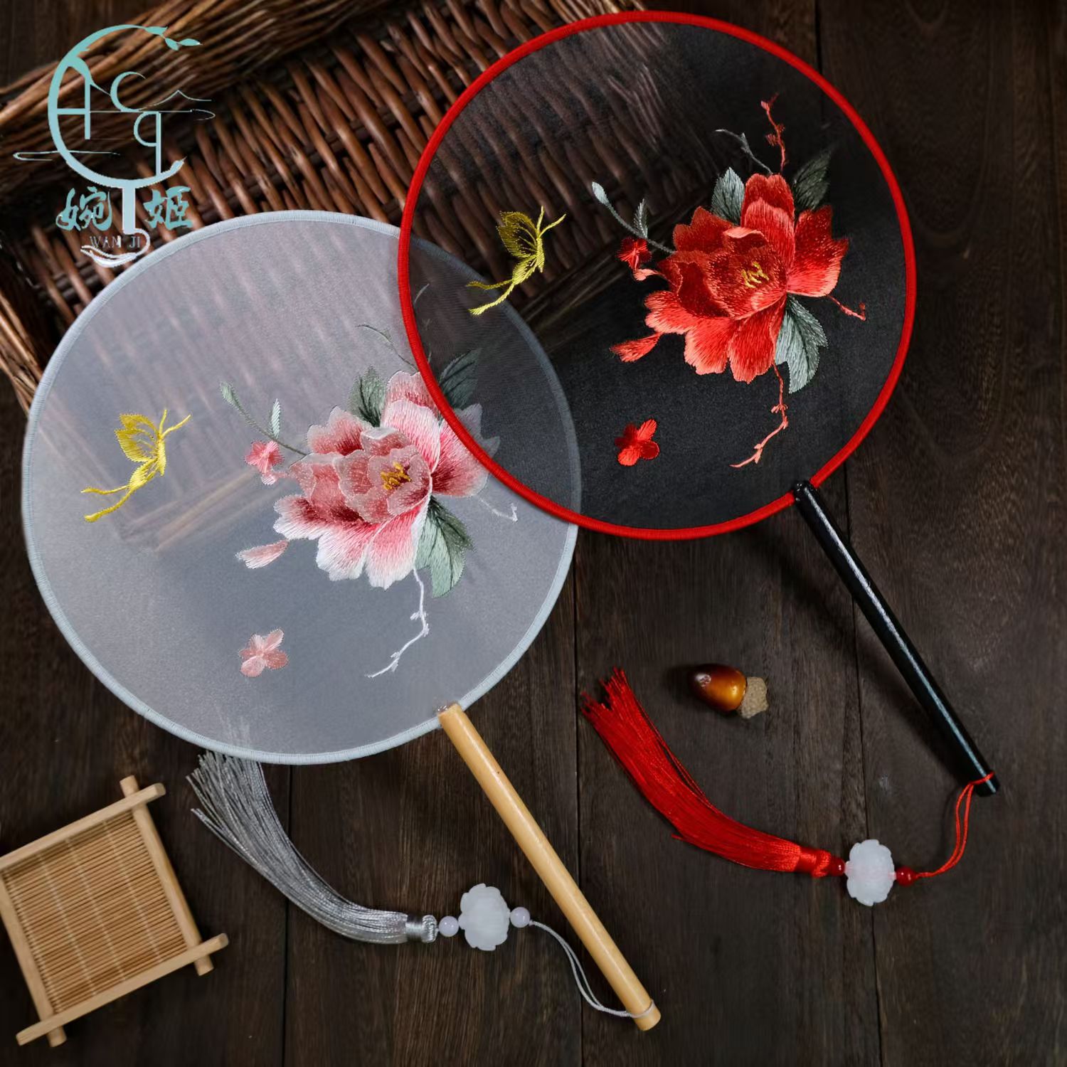 【小芳姐演绎用品店】古风绣花团扇汉服旗袍舞蹈扇中国风扇子演绎