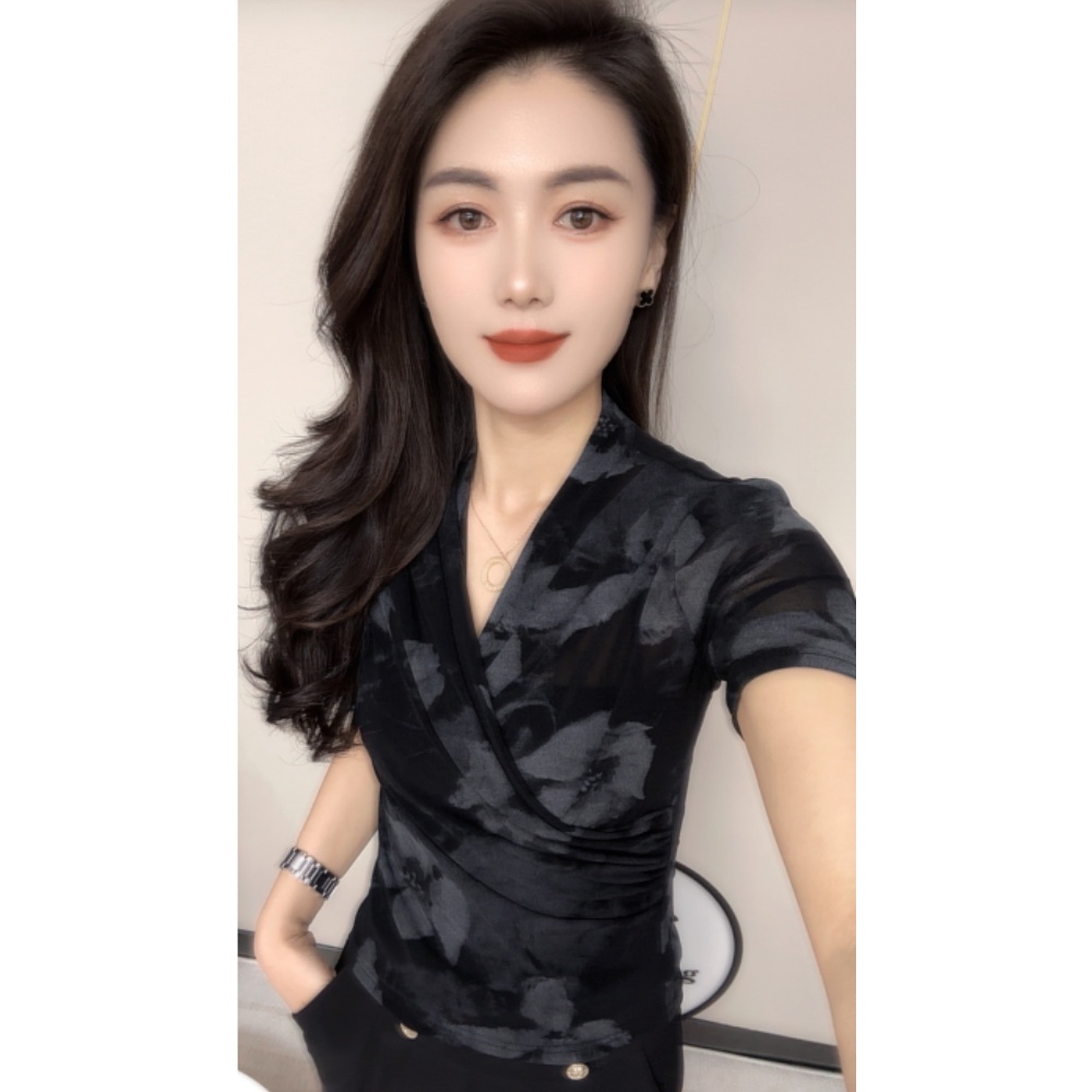 v领印花弹力修身褶皱短袖2025年夏季新款小衫进口网纱休闲上衣