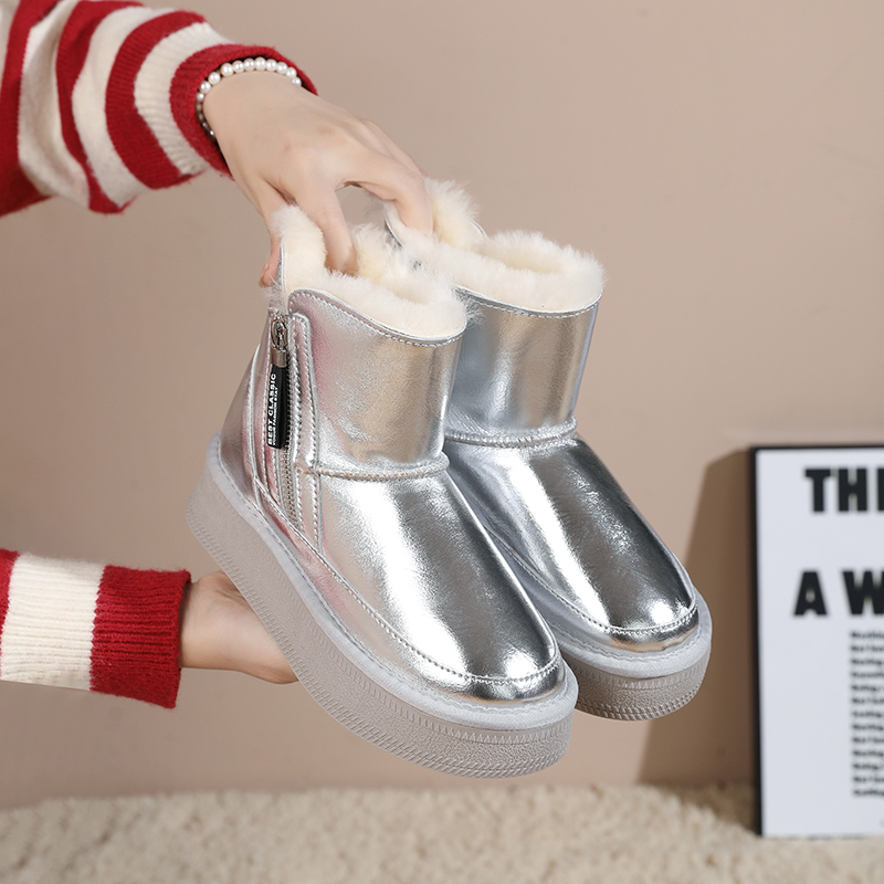 4CM羊皮毛一体防水皮面真皮真毛拉链款百搭保暖冬季防水雪地靴