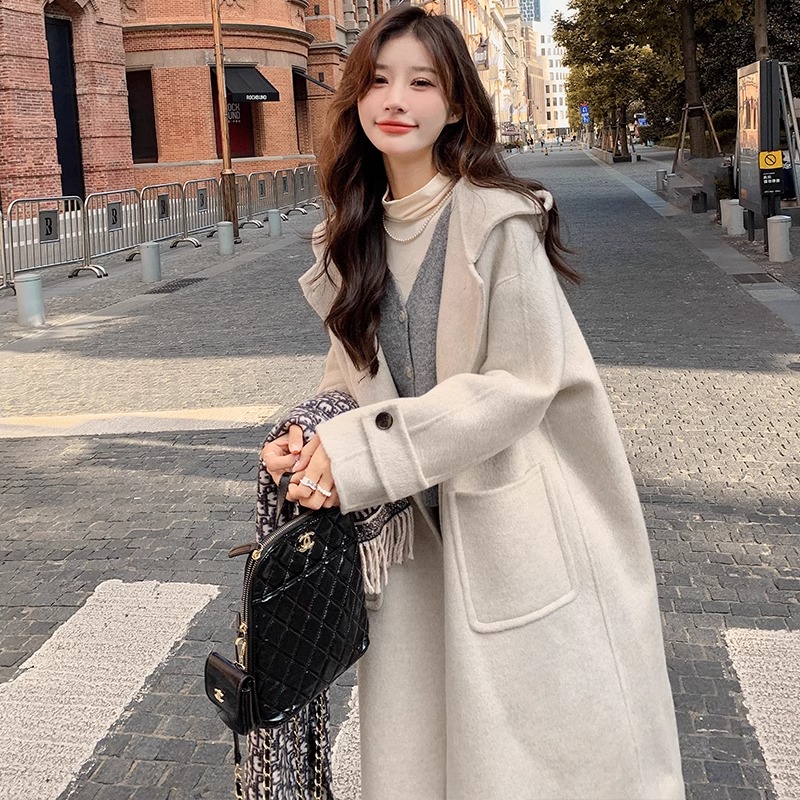 米色高级感气质毛呢外套女秋冬2025新款连帽显瘦宽松双面呢子大衣