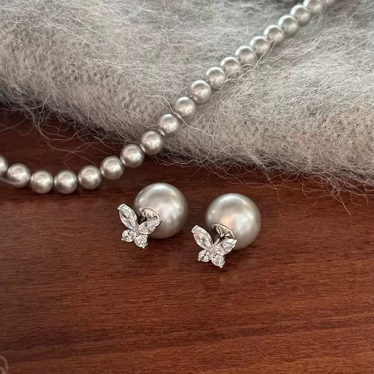 铜合金仿珍珠耳饰 法式精致高级感蝴蝶灰耳环气质甜美百搭耳钉