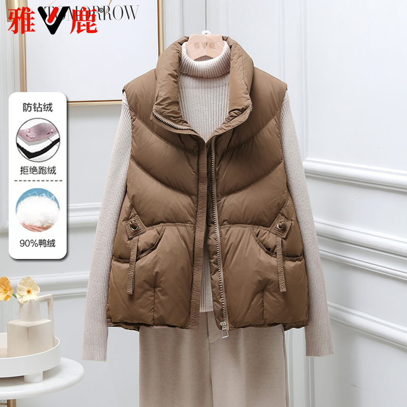 雅鹿2025秋冬新款羽绒服女马甲中老年短款妈妈小个子百搭轻薄外套
