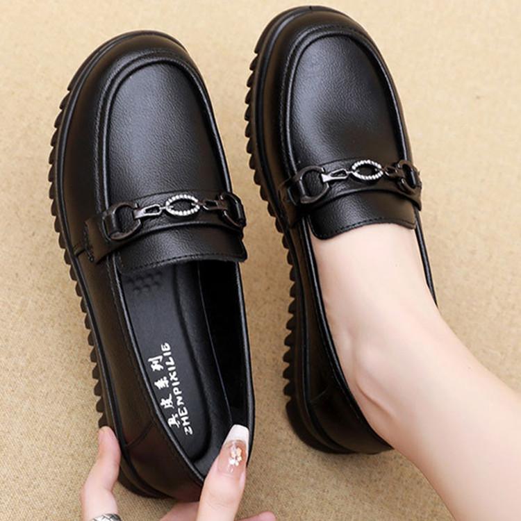 乐福鞋皮鞋单鞋中老年真皮软底妈妈鞋平底春秋舒适休闲百搭中年