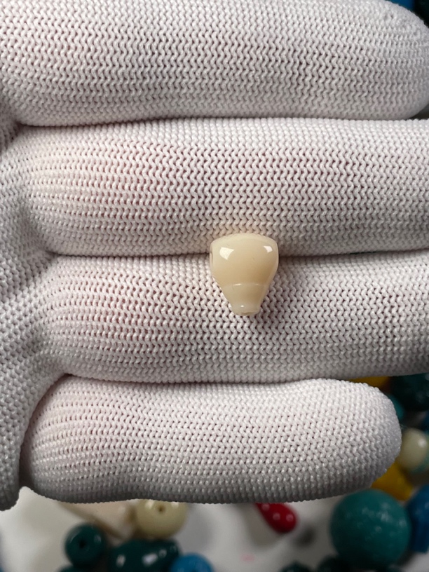 雪巴琉璃白色小奶嘴三通9mm左右可搭配4mm，5mm，6mm小串三通配饰