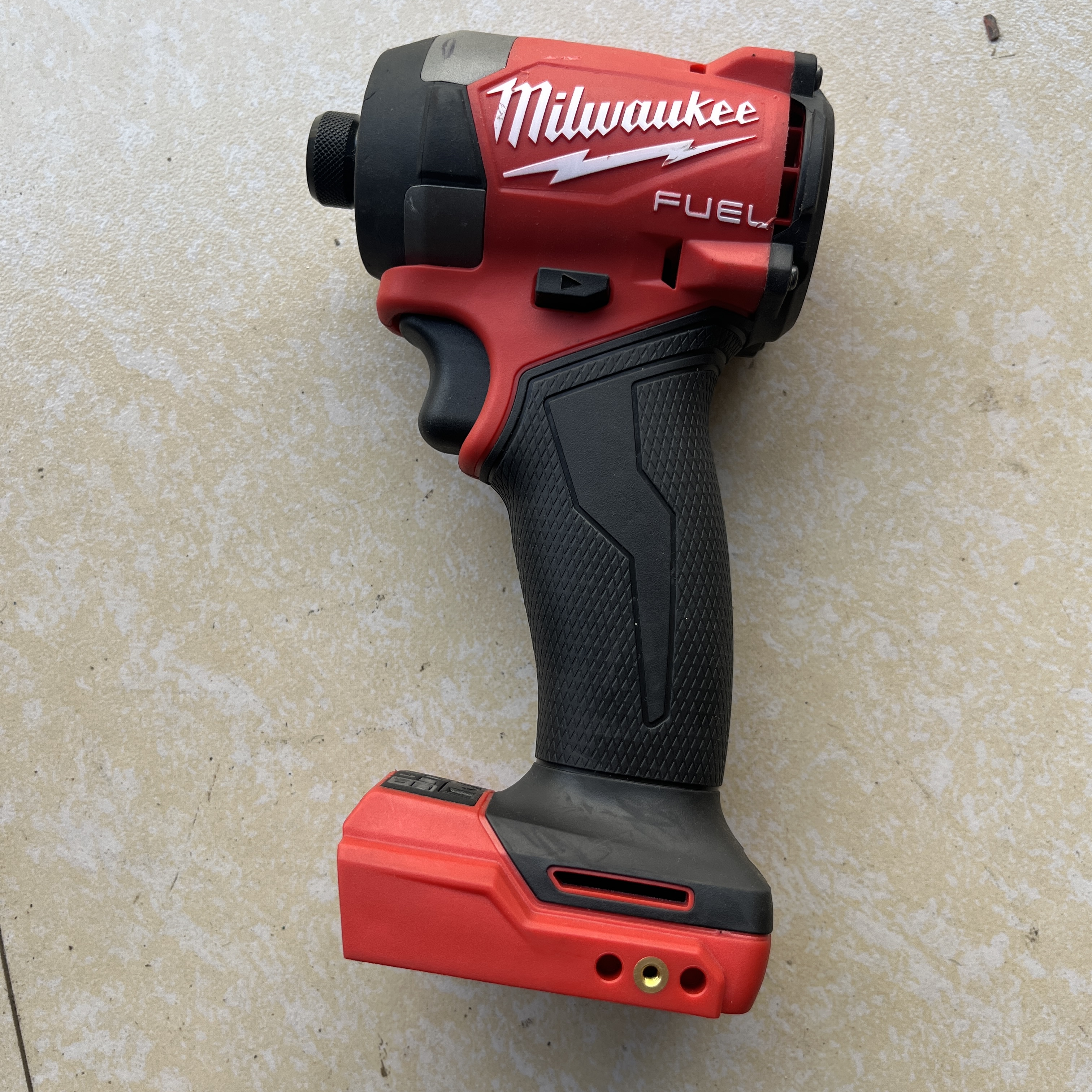 8成 米沃奇2953锂电起子机