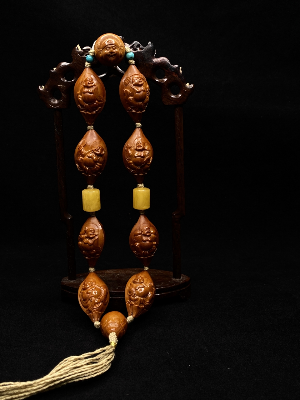 【范道竹核雕艺术】浮雕弥勒手持 尺寸2.3*3.7cm/szgw0202024