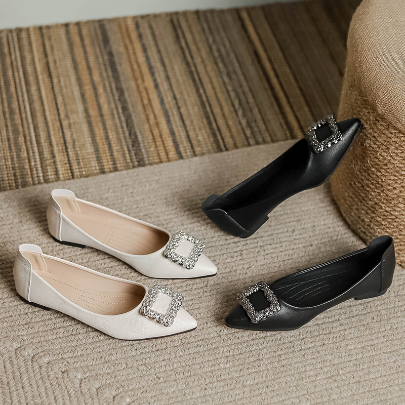 真皮软底一脚蹬女鞋2024新款春款豆豆鞋浅口水钻皮鞋软面平底单鞋