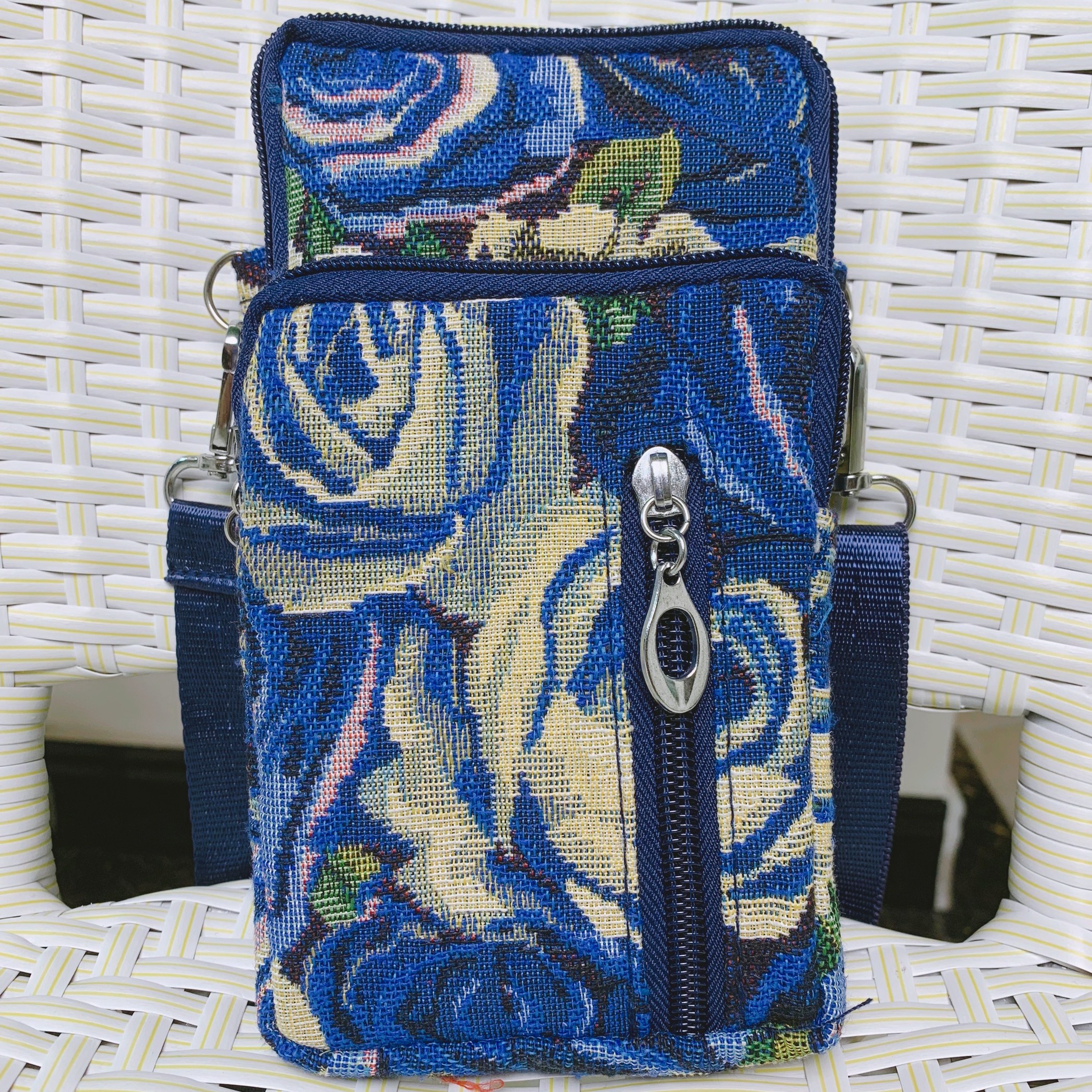 手机包女斜挎包新款韩版百搭迷你小包包手机袋挂脖装零钱包竖款