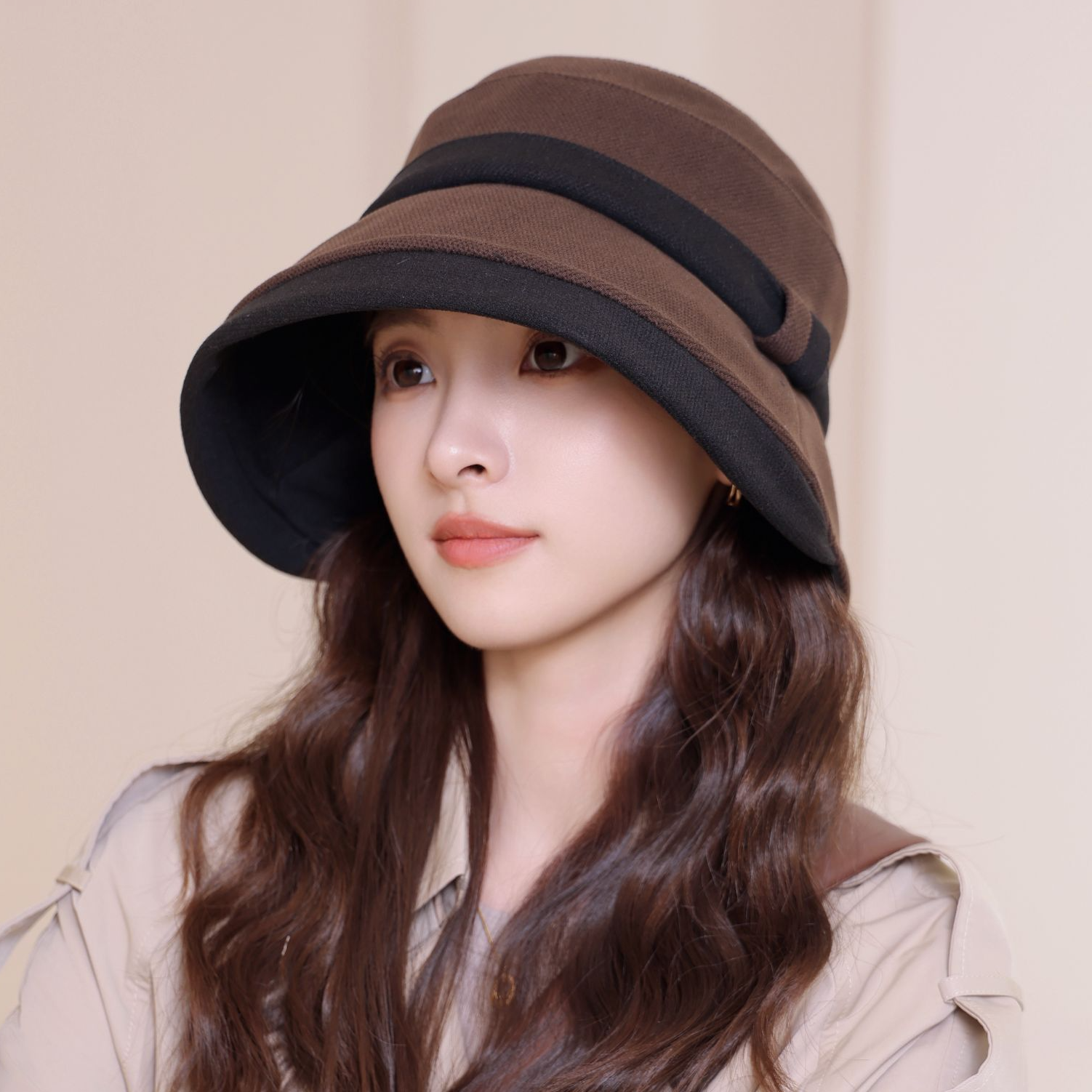 秋冬季渔夫帽子女双色拼接百搭帽子优雅礼帽出游水桶盆帽女士时尚
