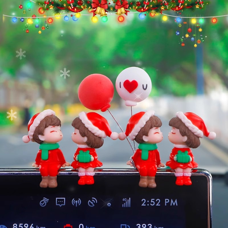 新款可爱车载装饰圣诞汽车摆件中控台创意礼物桌面情侣娃娃装饰品