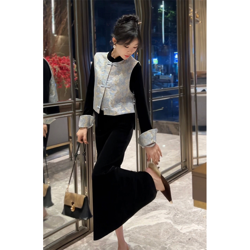 A166#2025秋季新款复古国风盘扣提花马甲内搭上衣高腰丝绒半身裙