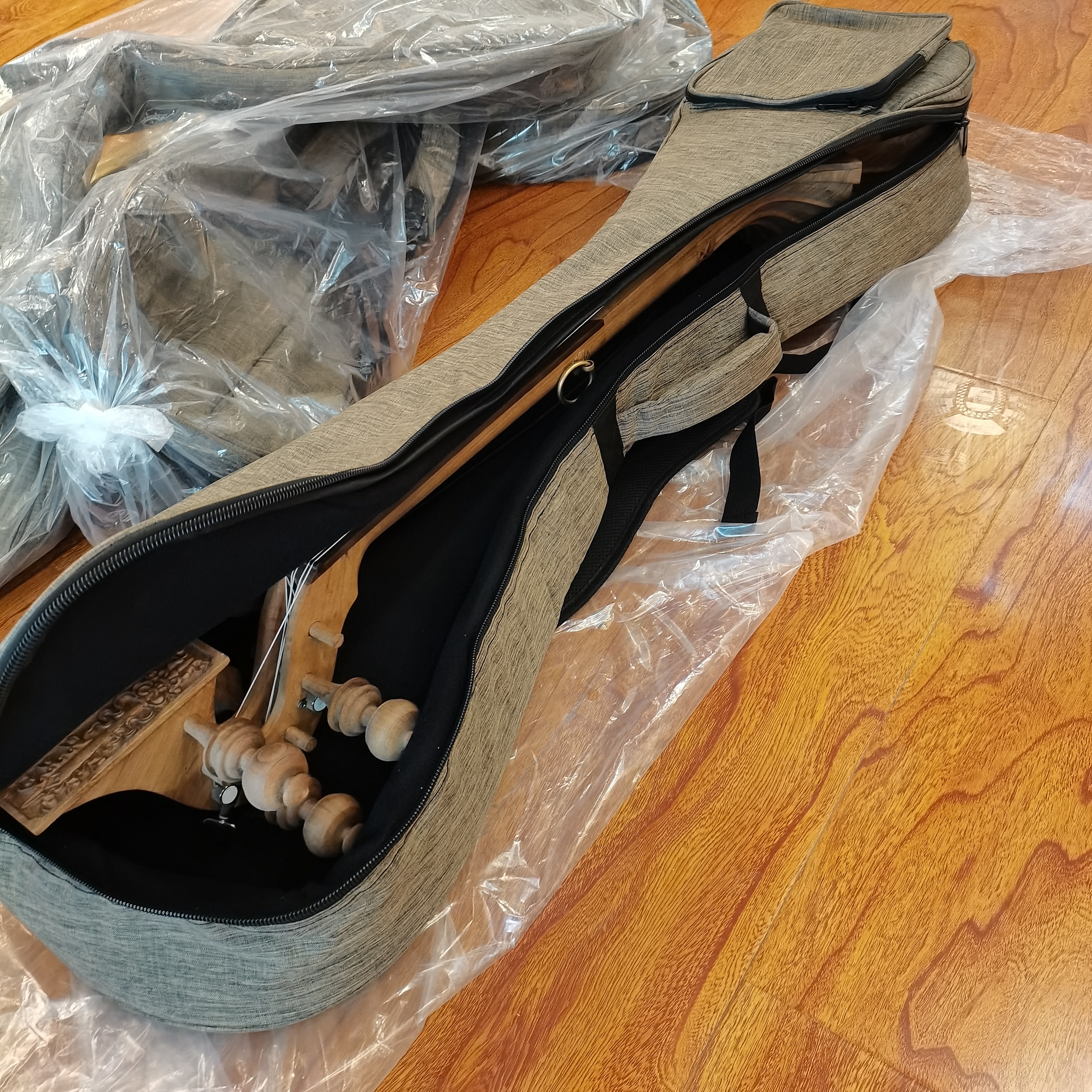 扎念（龙头琴）高档加厚琴包