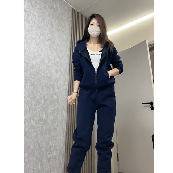 2025加绒加厚纯色净版拉链连帽减龄时尚休闲运动显瘦两件套