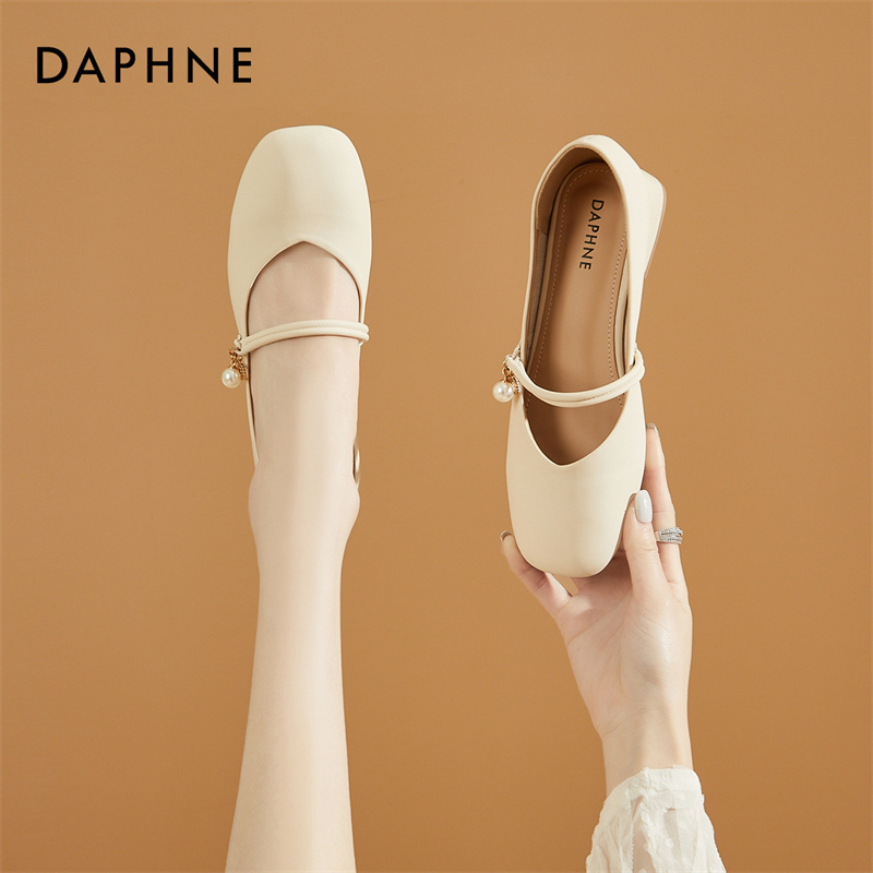 达芙妮仙女鞋温柔配裙子单鞋女浅口2025新款白色百搭春秋玛丽珍鞋