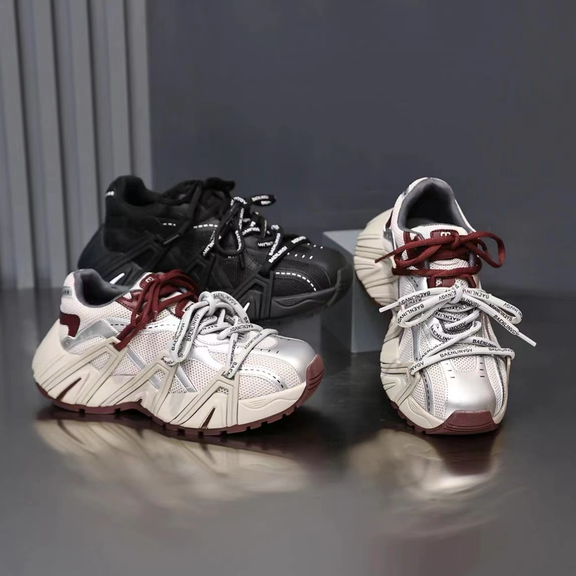 安戈拉红厚底老爹鞋女士休闲鞋2024秋季新款爆款绑带透气百搭小众