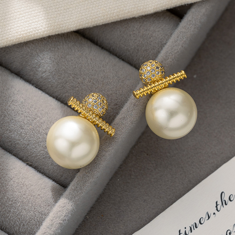 铜合金仿珍珠耳饰 经典耳钉气质轻奢时尚百搭法式小众欧美简约