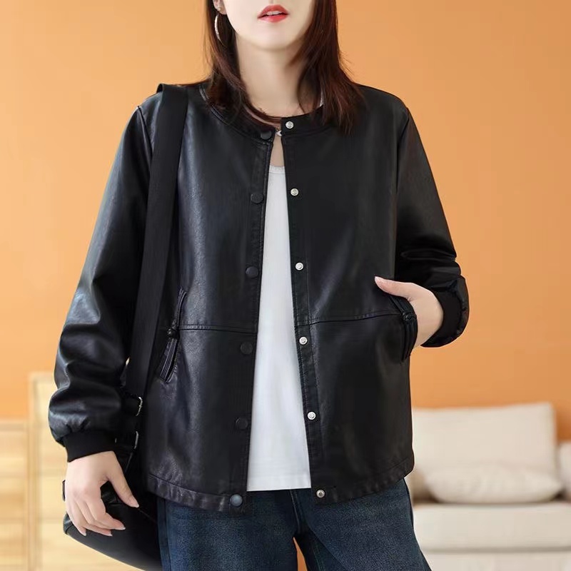时尚黑色宽松春秋季新款大码女士皮衣休闲盘扣百搭PU外套