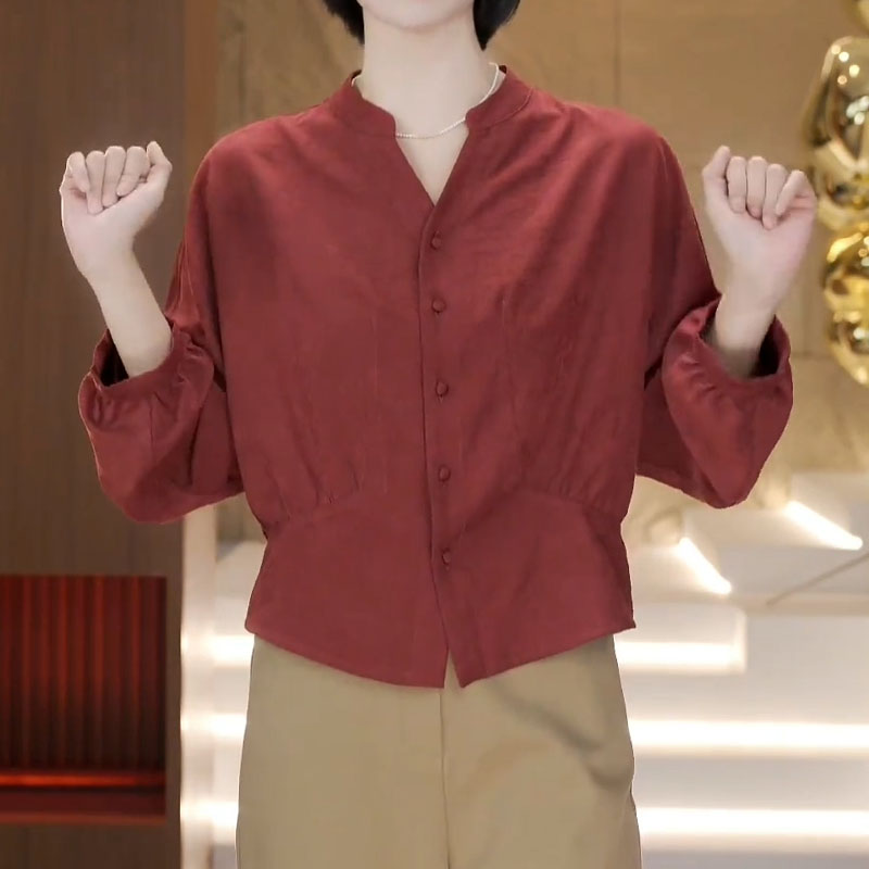 小V领黑色单排扣衬衫2024秋季新款大码胖MM女装别致百搭小衫上衣