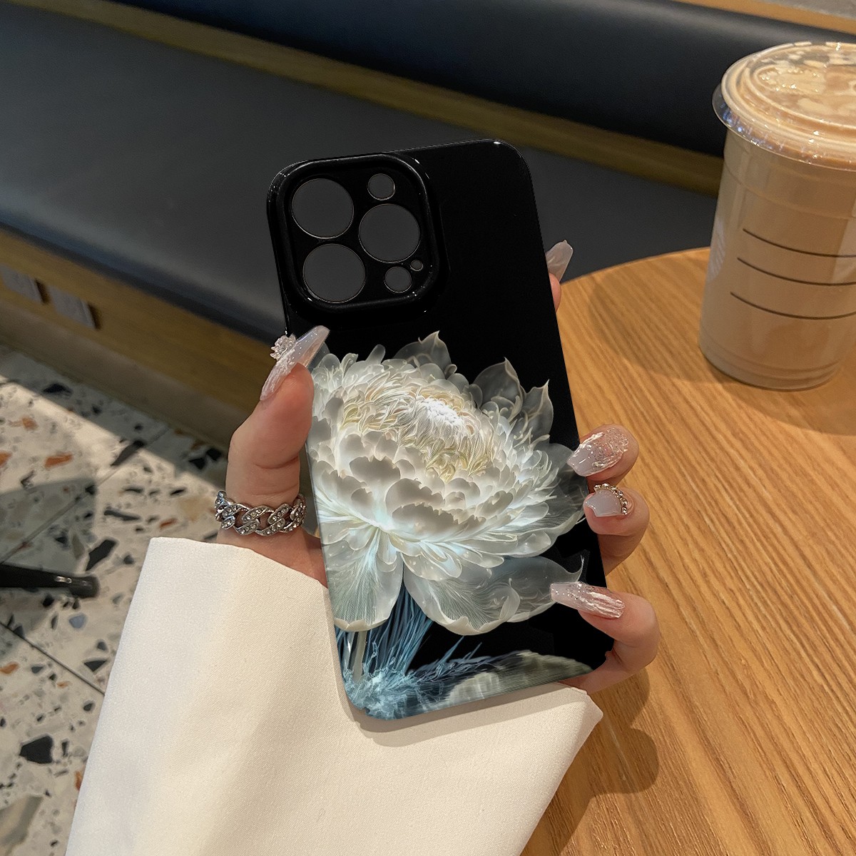 炫彩荷花适用苹果15Promax手机壳iPhone14艺术13全包12菲林硬壳11