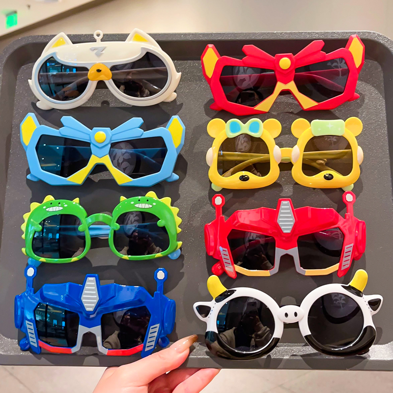 男童防晒墨镜变形金刚夏季耍酷太阳镜户外游玩防紫外线宝宝遮阳镜