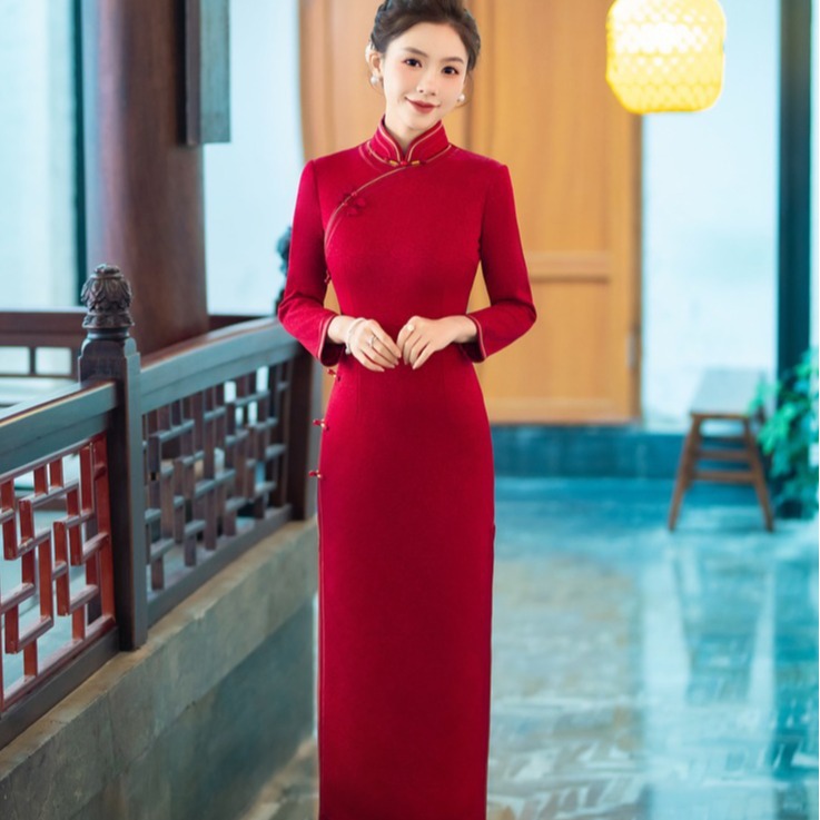 C32高端加绒加厚喜婆婆旗袍冬季2024新款长袖中国风喜妈妈婚宴装
