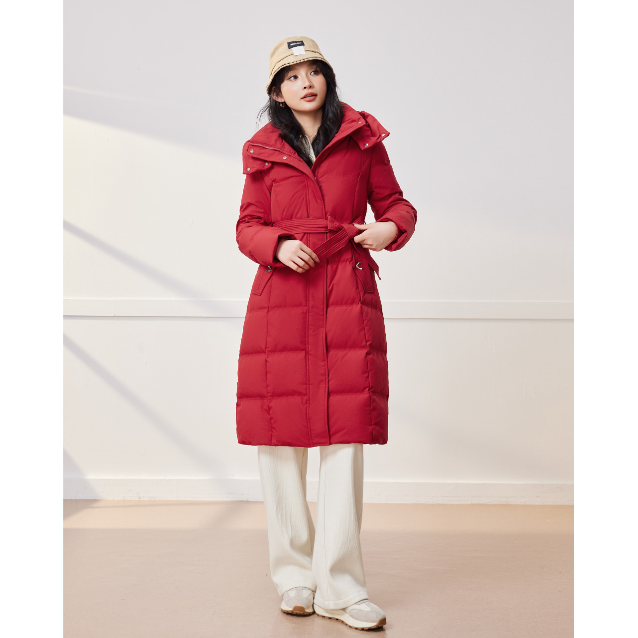 IEF/爱依服2025冬季新款简约通勤气质白鸭绒保暖羽绒长外套流光风