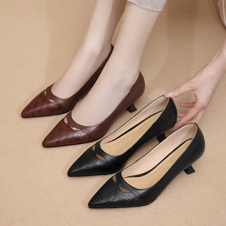 真皮单鞋女尖头中跟瓢鞋酒杯跟时尚浅口女鞋2025春秋新款高跟鞋子