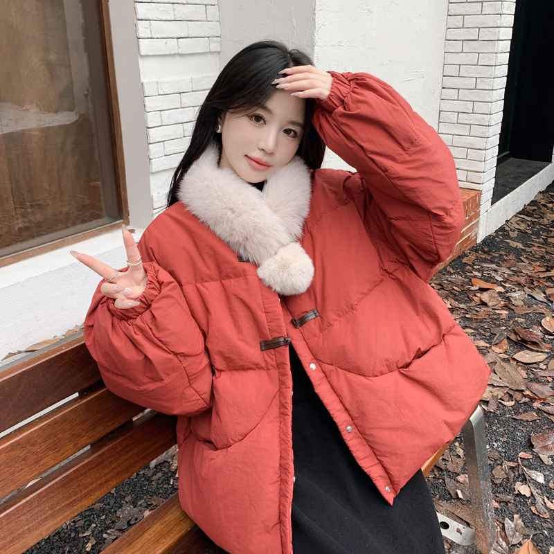 红色狐狸毛围脖白鸭绒羽绒服女2025新款小个子短款保暖冬季外套
