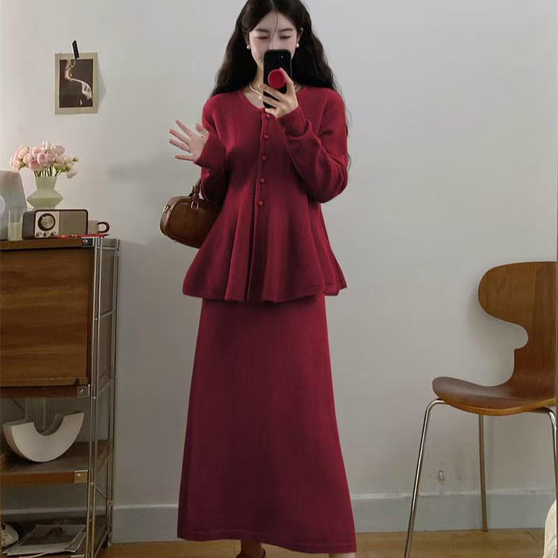 冬季加厚小香风显瘦上衣+A字版松紧高腰半身裙两件套套装