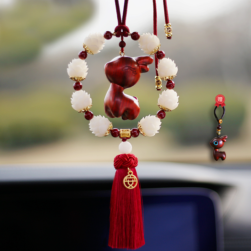 小鹿汽车挂件精雕莲花车内红吊坠一鹿平安车载后视镜高档车挂饰品
