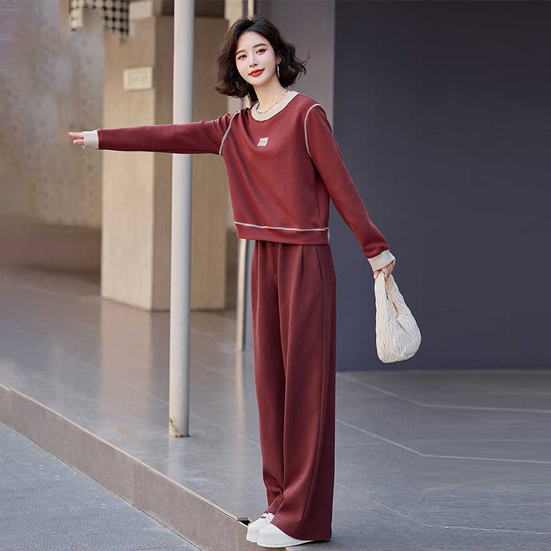 一整套入秋穿搭女2025爆款韩系洋气时髦减龄休闲运动卫衣两件套潮