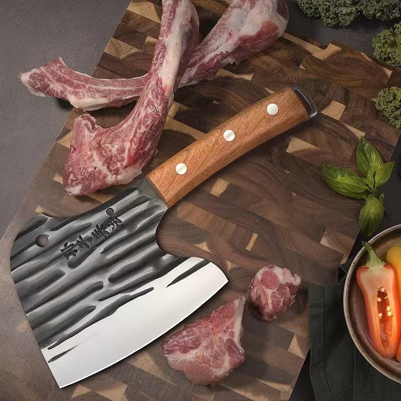 新疆发货锤纹锻打家用砍骨刀，砍鸡鸭鱼羊排羊腿刀