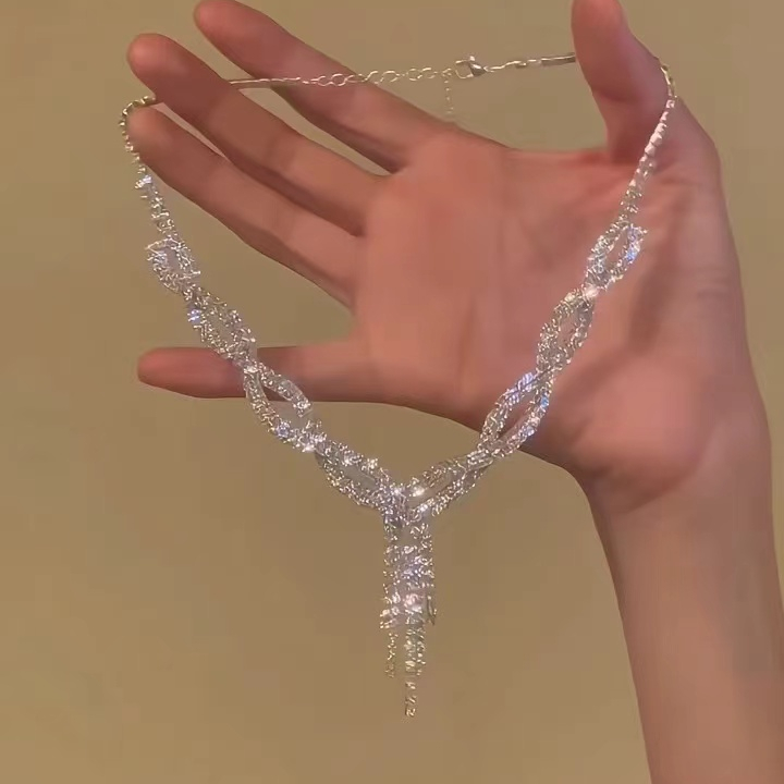 铜合金合成锆石项链 高级感满钻交错流苏项链女轻奢小众设计气质