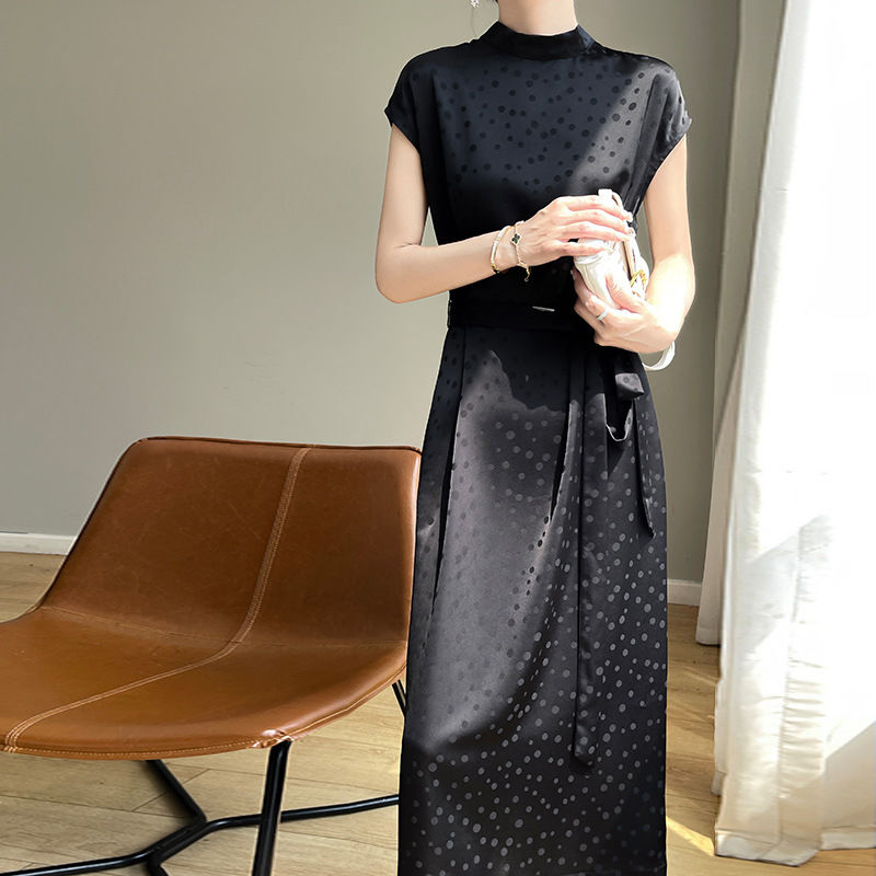 2024夏季新款半高领波点短袖连衣裙女士宽松显瘦气质腰带长裙裙子