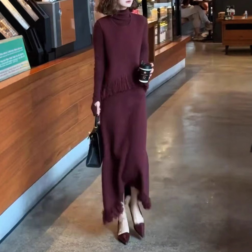 2025秋冬新款气质名媛高领修身打底衫时尚减龄马甲半身裙显瘦洋气