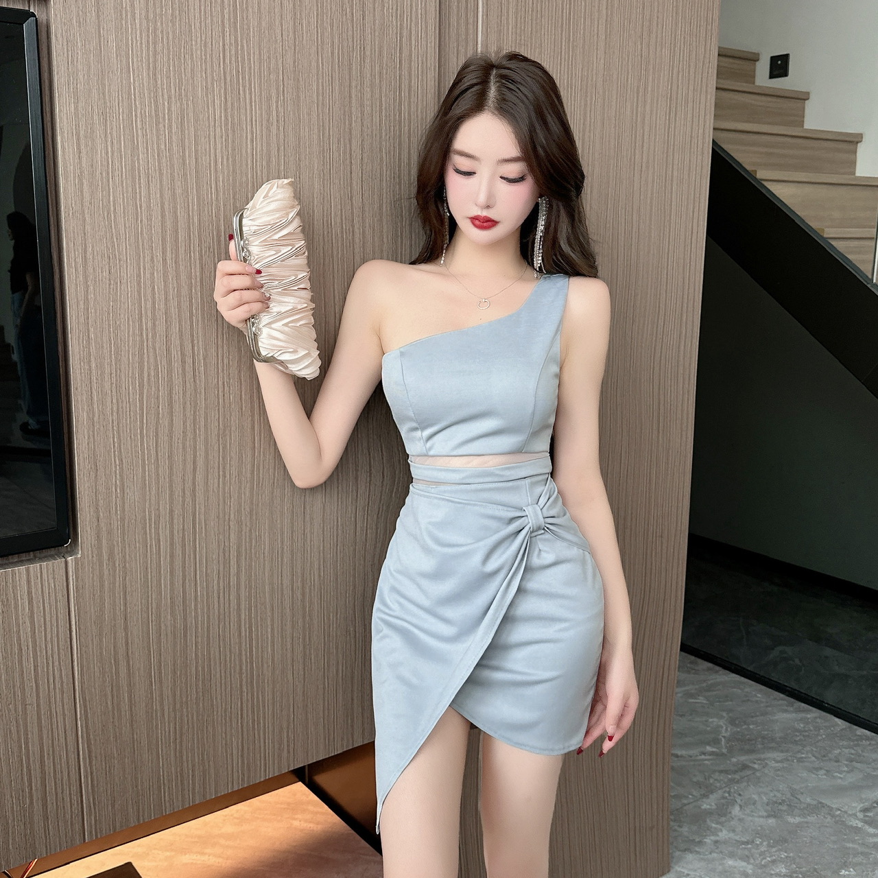 夜总会设计感单肩吊带包臀不规则打底连衣裙气质高腰显瘦辣妹裙子