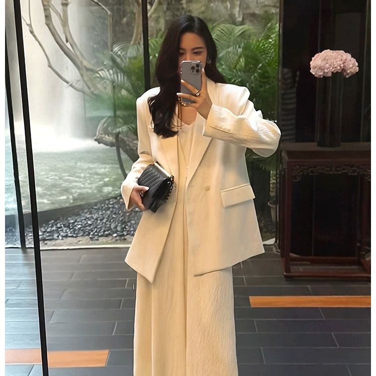 大码休闲西装春游套装女胖妹mm吊带裙西装外套高级感洋气两件套装