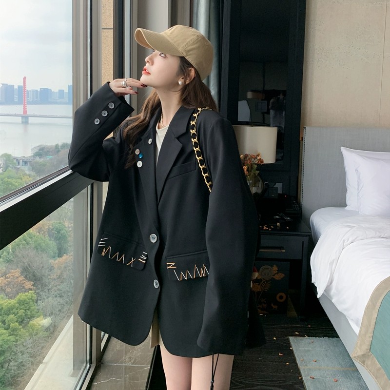 胖mm小众黑色刺绣西装外套女2025大码宽松休闲炸街高级感小西服