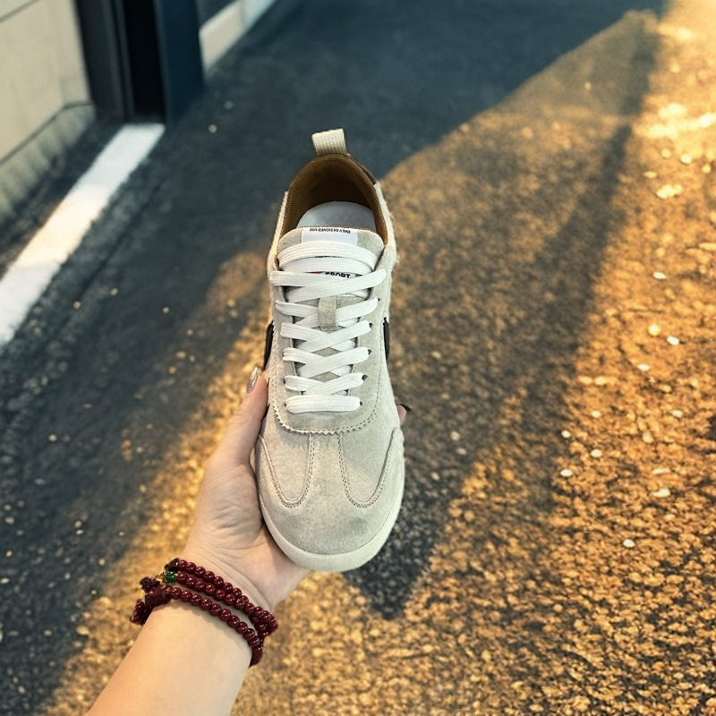 2024秋季新款韩版小底潮男休闲鞋舒适百搭时尚轻便超薄小众系带款