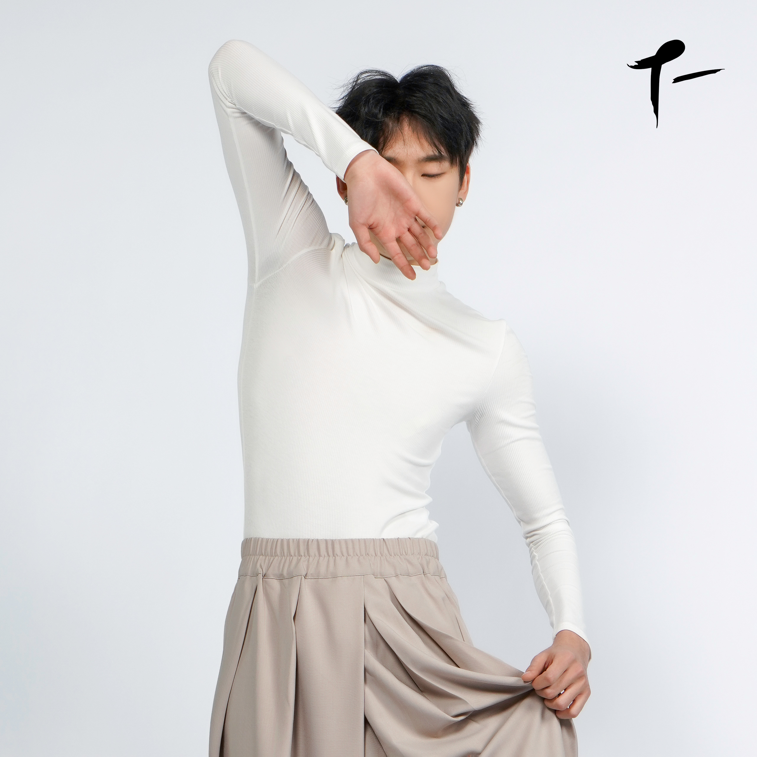 涂一2209M现代舞蹈练功男紧身长袖半高领黑色连体穿搭体操服艺考