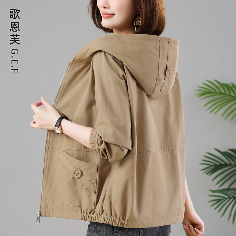 外套春秋女装2025年新款休闲大码宽松小个子减龄洋气妈妈短款风衣