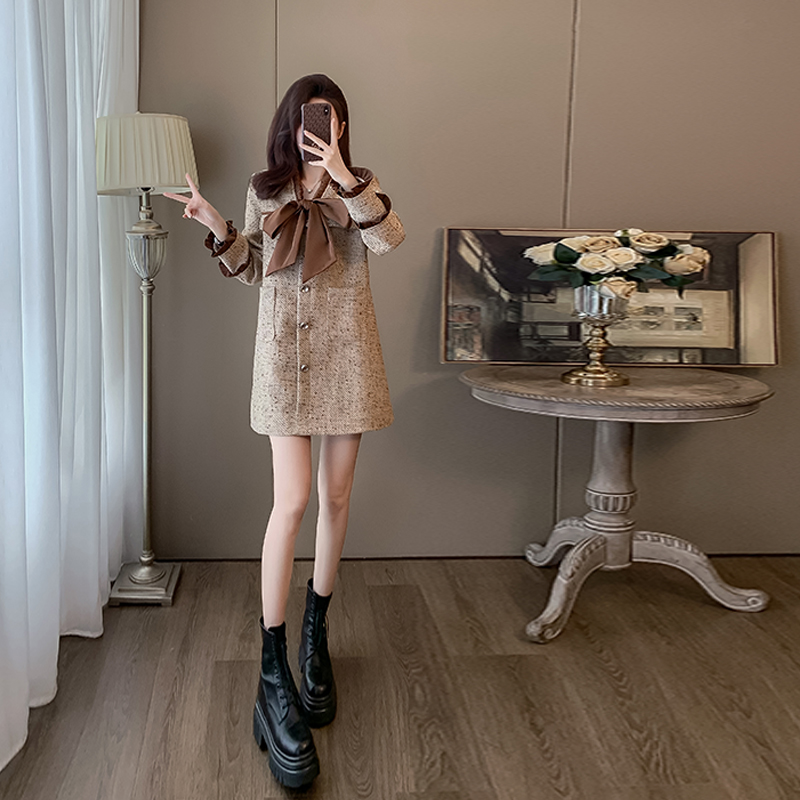 高端小香风连衣裙女秋季复古法式富家千金气质洋气减龄裙子高级感